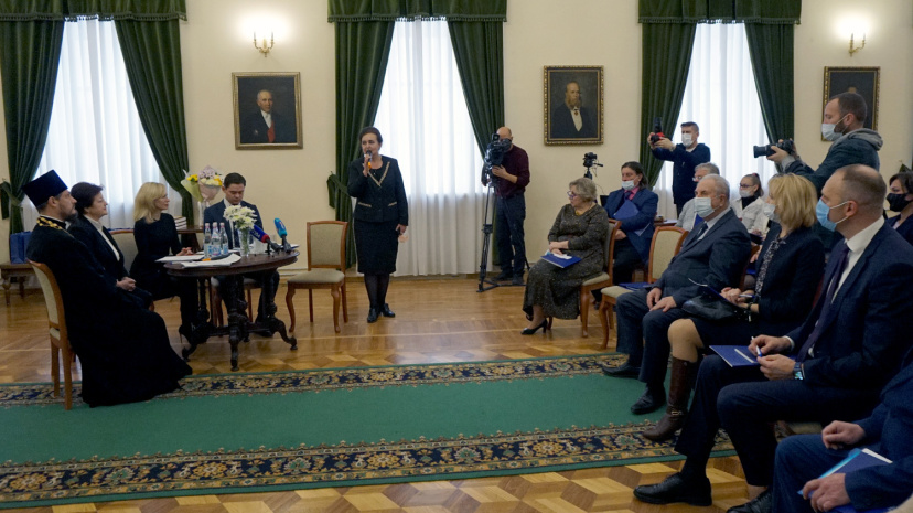 В Таганроге провели круглый стол «Петровские реформы в истории России»
