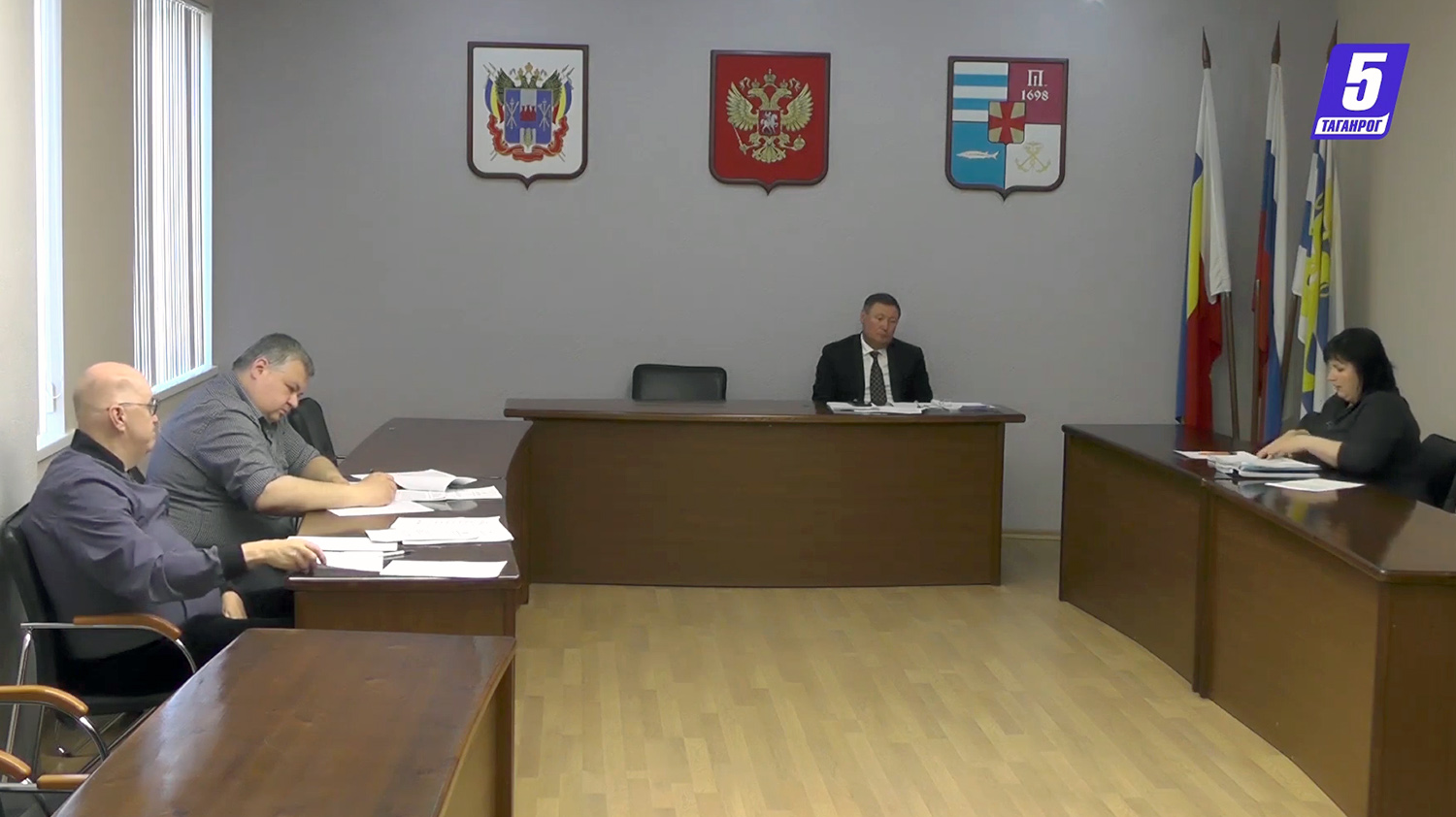 Заседание постоянной комиссии (видео)