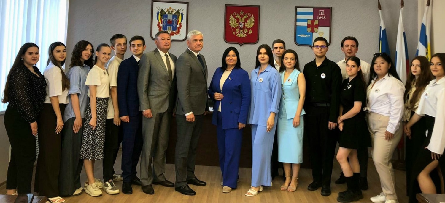 Работа продолжается