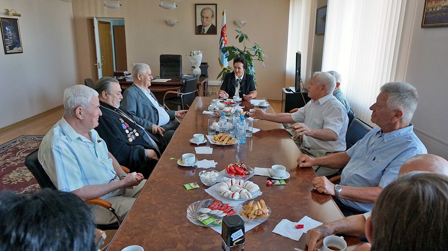 Состоялась встреча с Почетными гражданами Таганрога