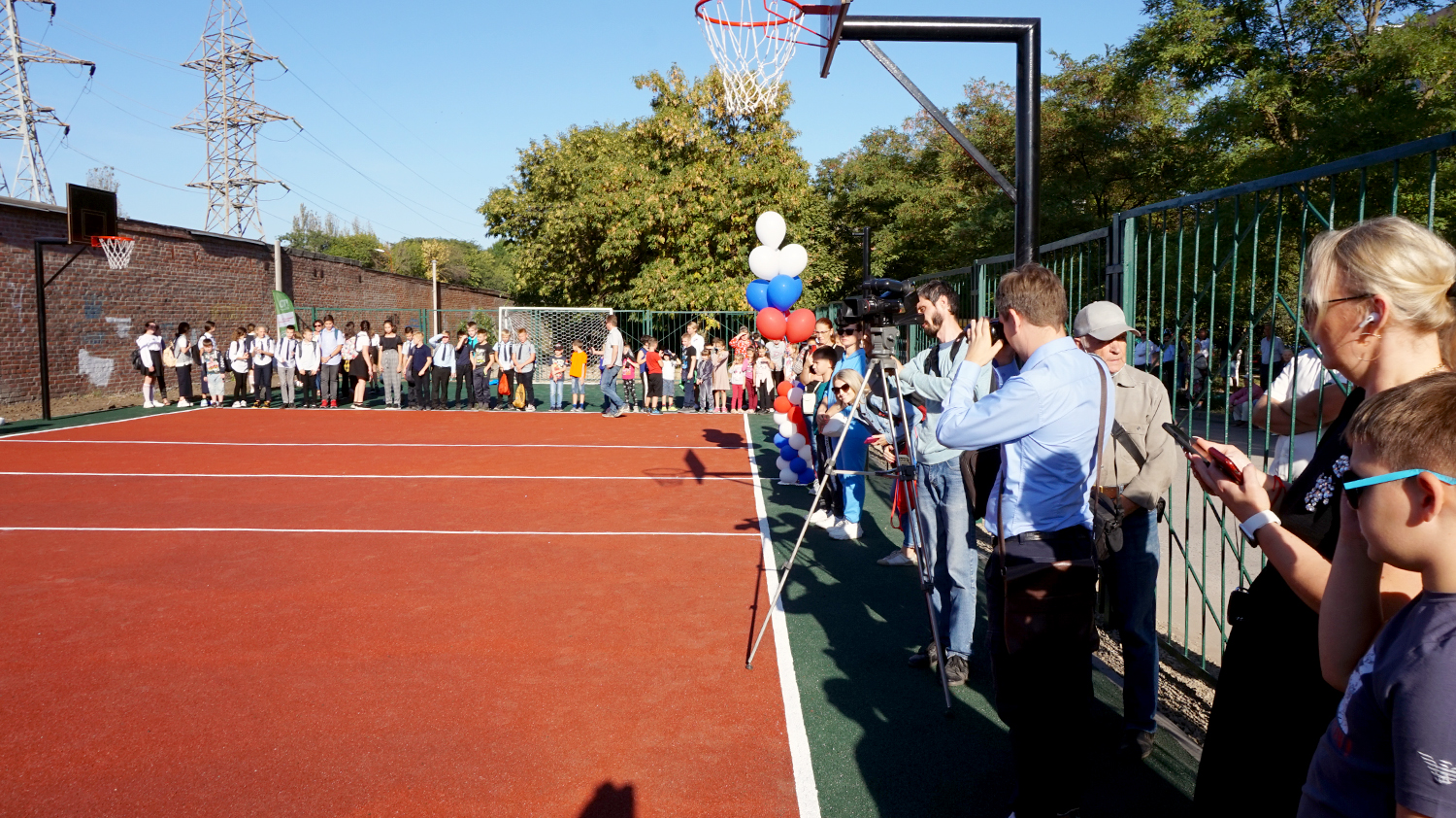 В Таганроге на Мариупольском шоссе открыта спортивная площадка